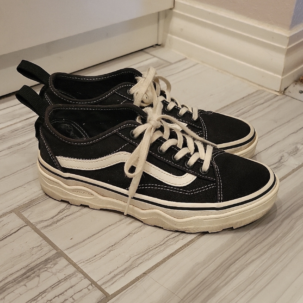 VANS Black and White Women's Sneakers